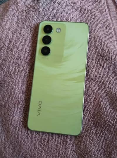 Vivo Y100
