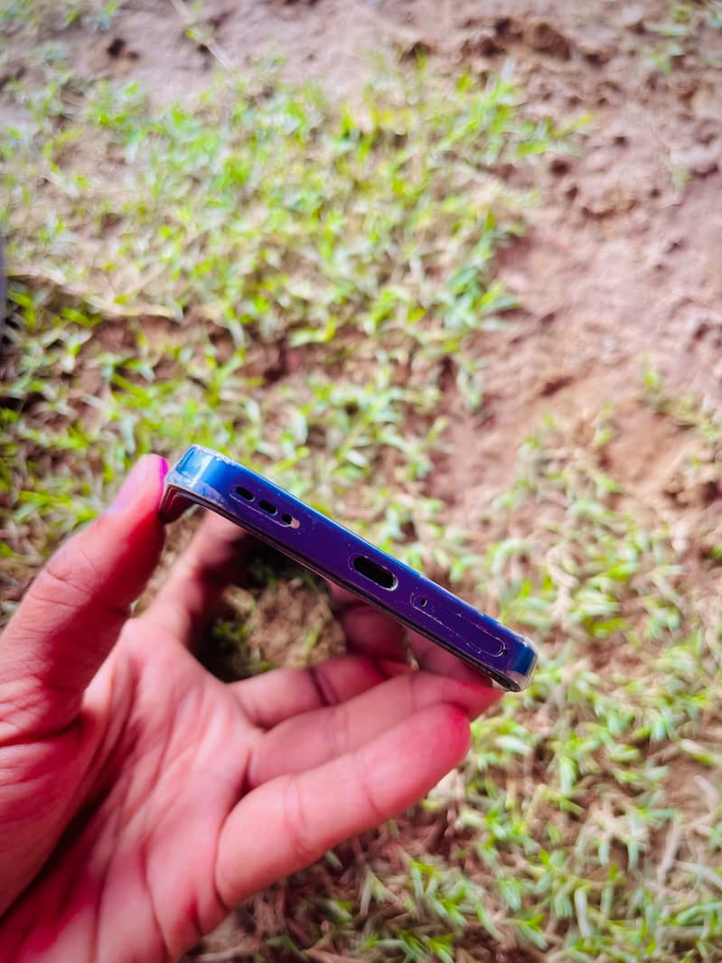 OPPO A6 pro 0