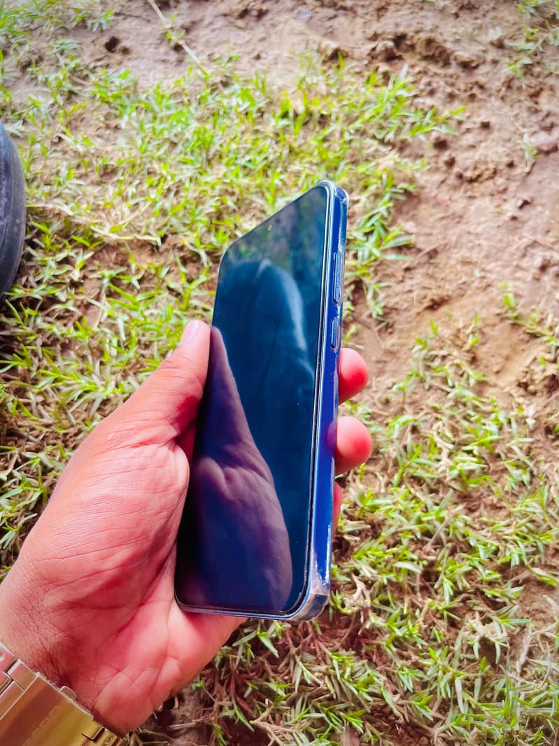 OPPO A6 pro 3