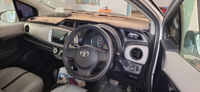 Toyota Vitz 2012