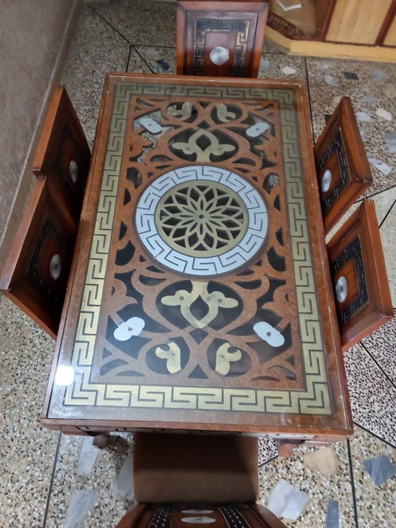dinning table 0