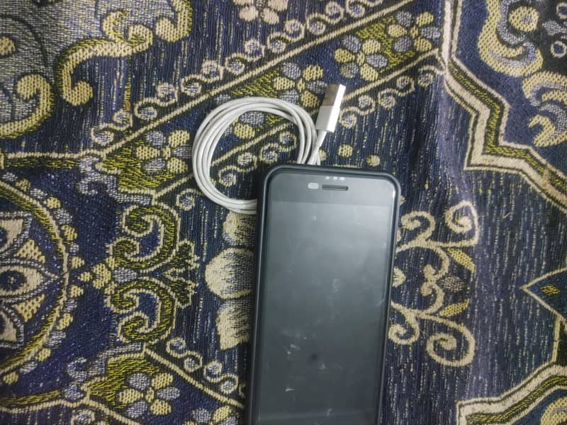Apple iPhone 8 Plus 11