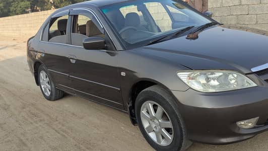 Honda Civic Oriel 2005 with premium looks