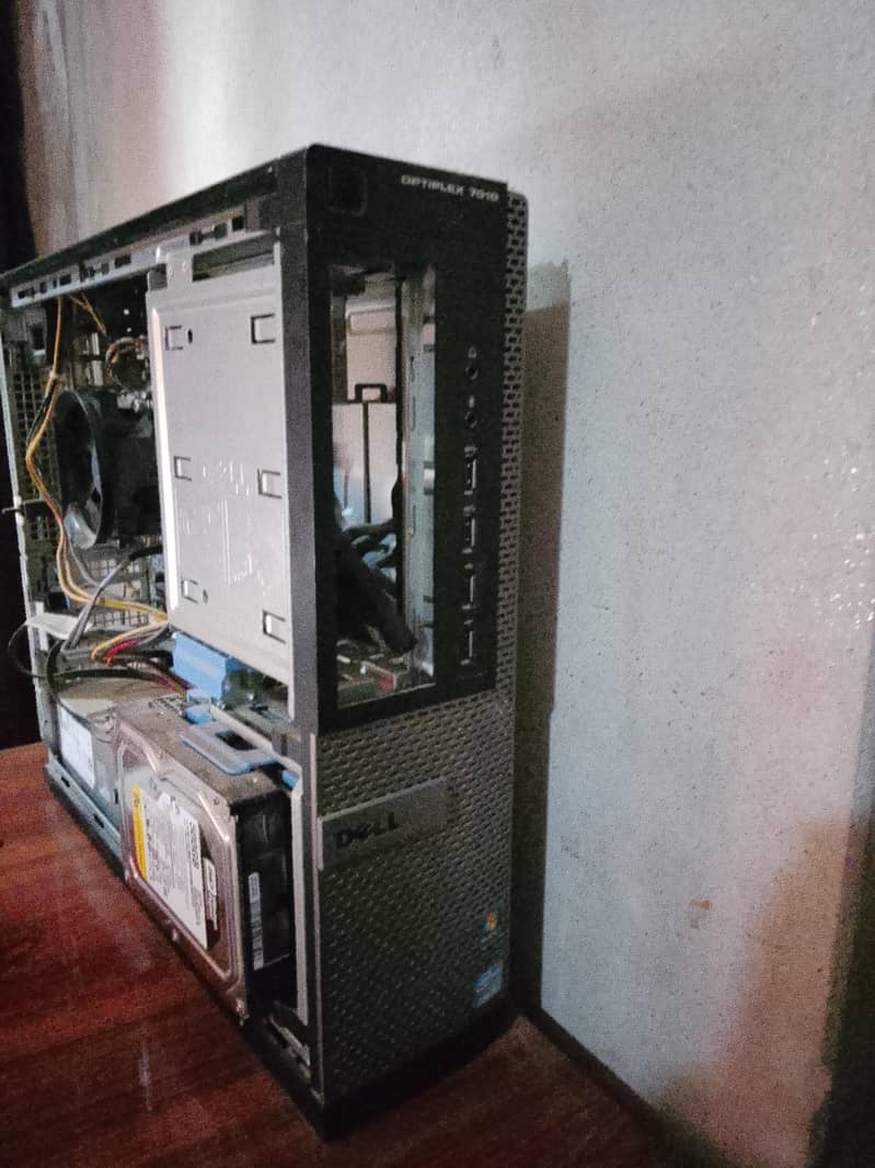 Dell Optiplex 7010 1