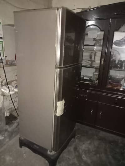 Neat and clean front door pe jo kapra hair wow just sefty k liteamhai