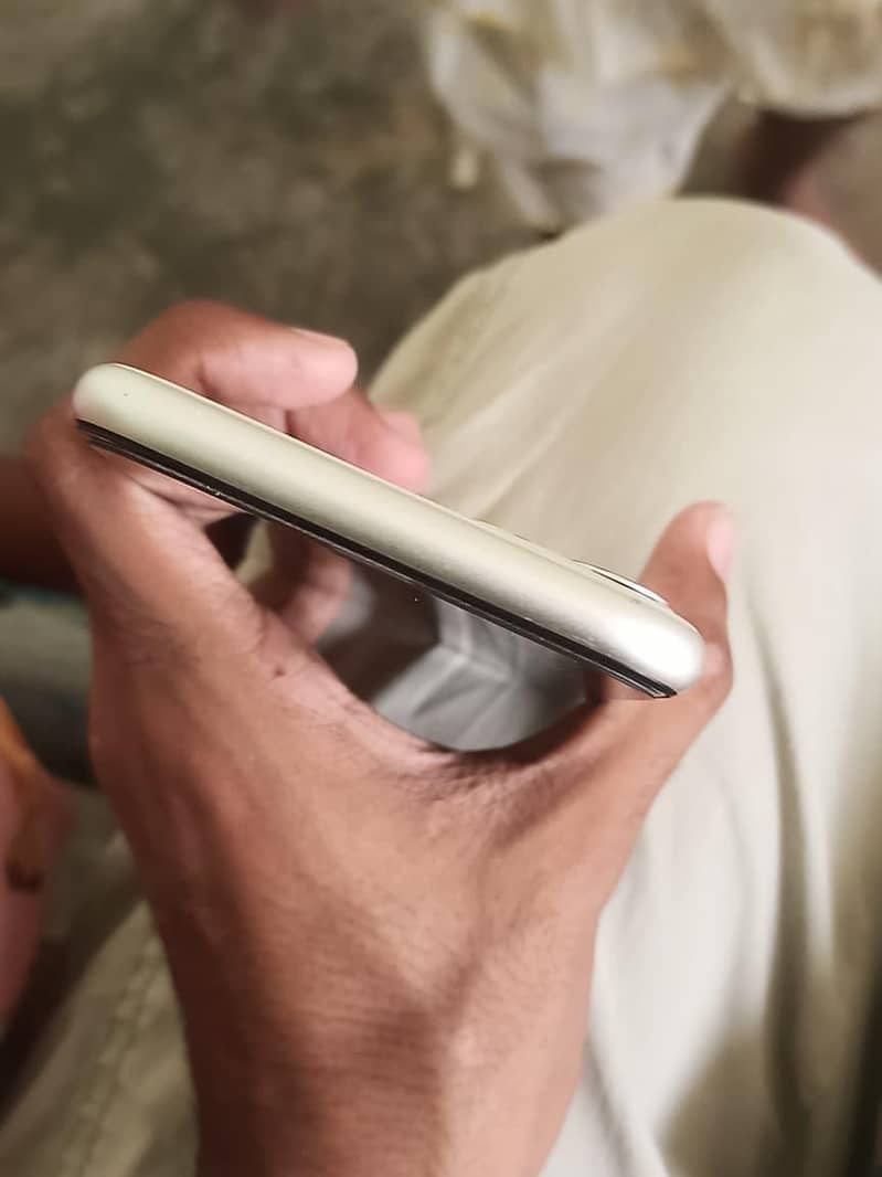 Iphone 11 3