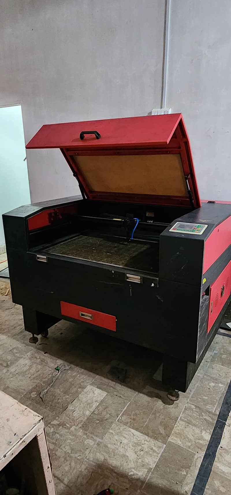 Laaer Cutting Machine (3x2) 1