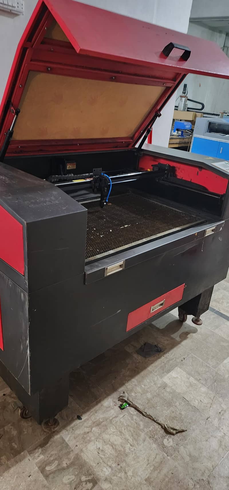 Laaer Cutting Machine (3x2) 2