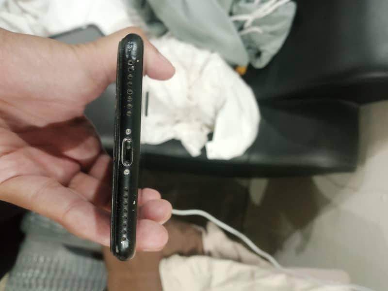 Apple iPhone 7 Plus 4
