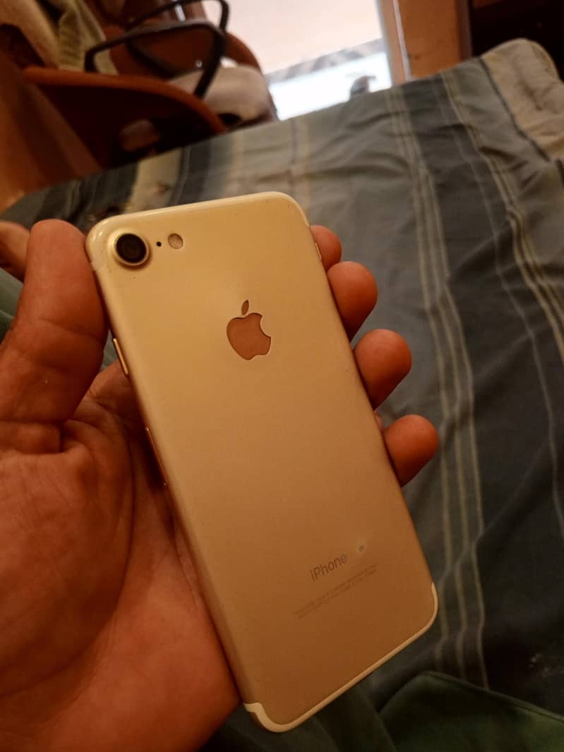 Apple iPhone 7 6