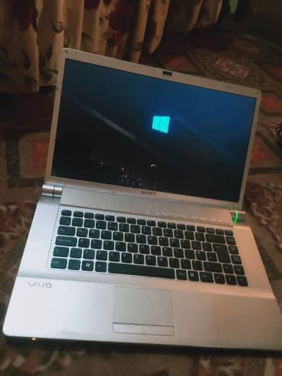 SONY LAPTOP FOR SALE PRICE 13,000 FIXED