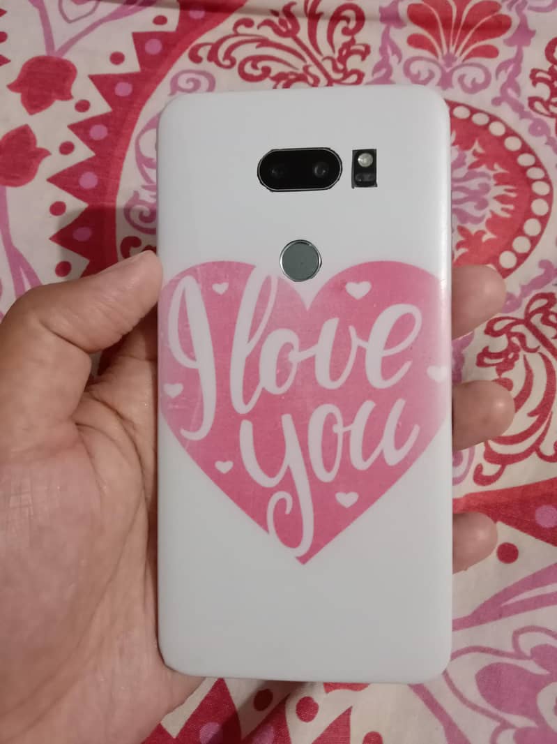 LG V35 ThinQ 3