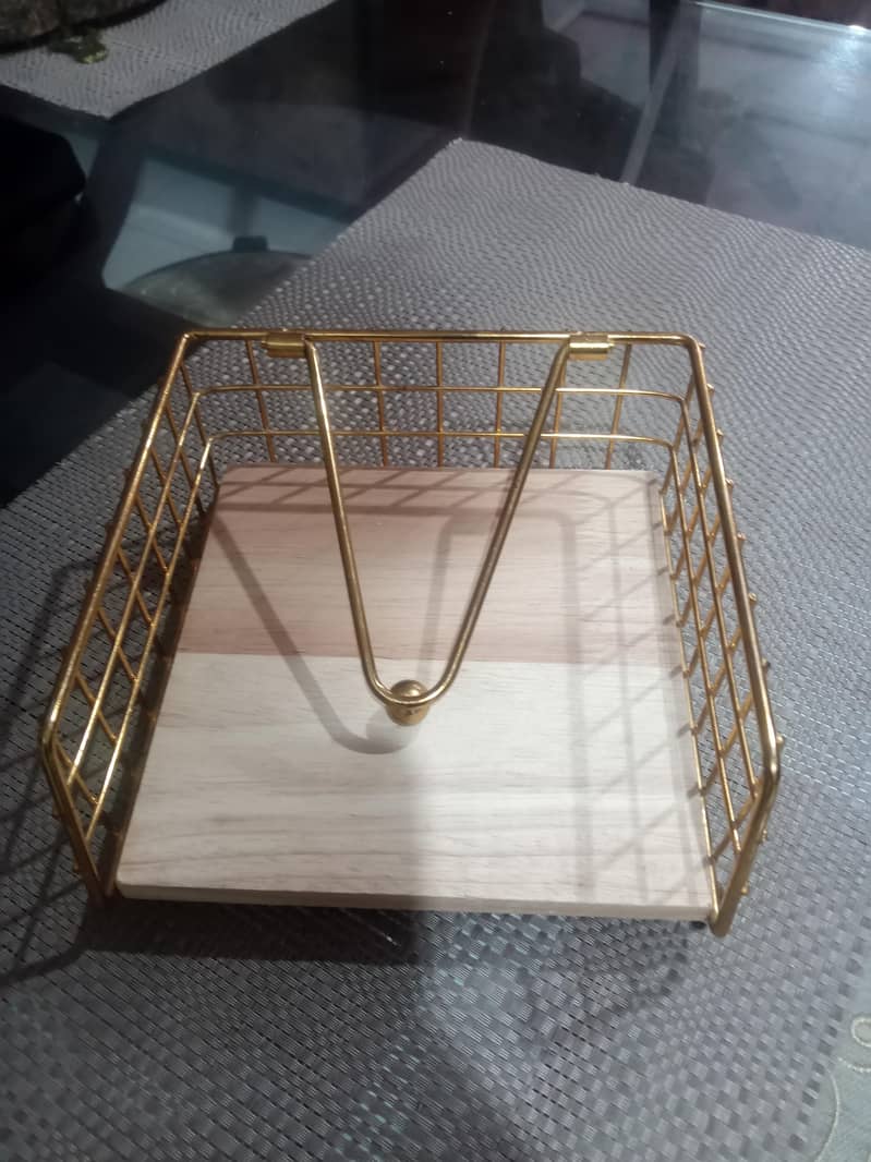 Tissue Holder 5