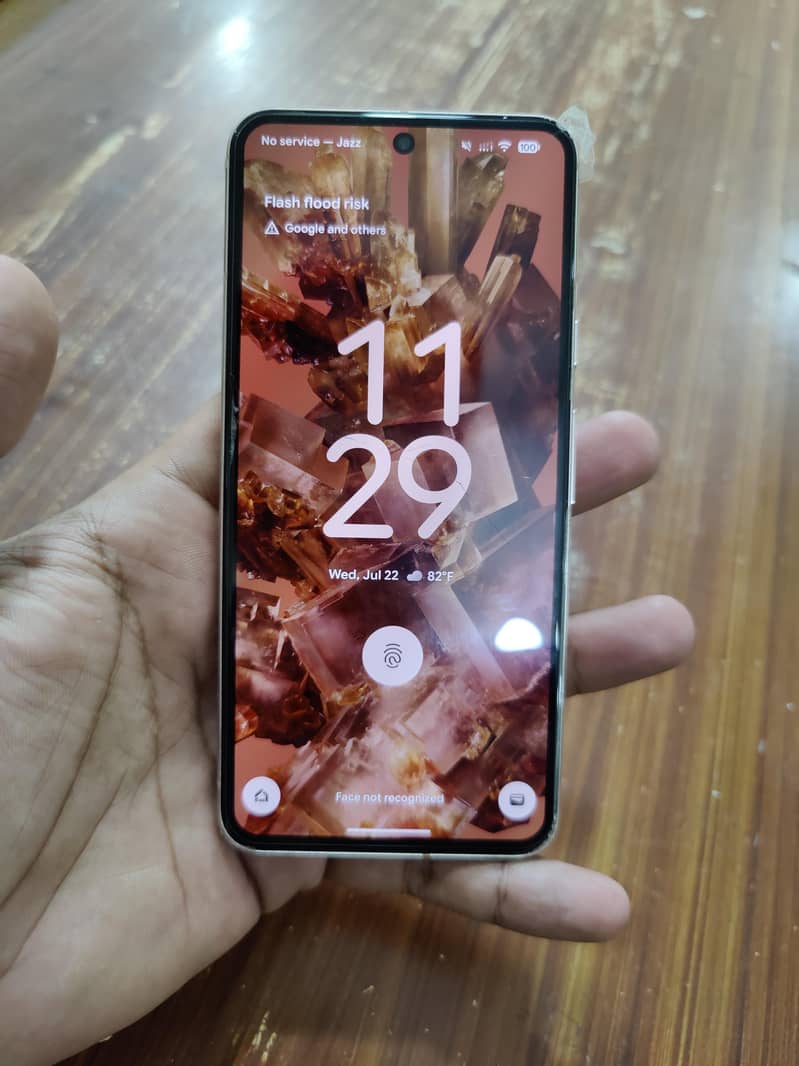 Google pixel 8 4