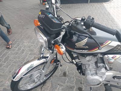 brand new condition 125 salf start