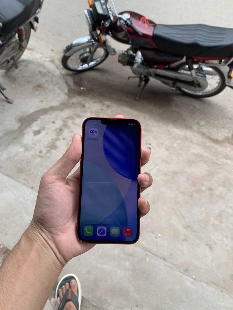 Apple iPhone 13 1