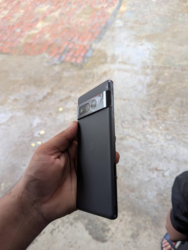 Google Pixel 7 Pro 6