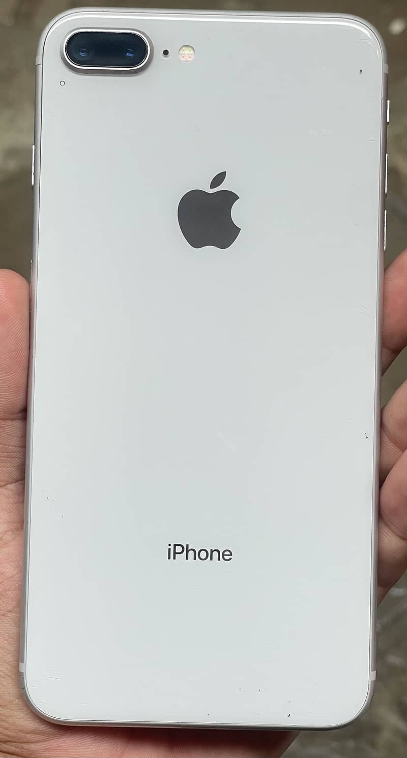 Apple iPhone 8 Plus 2