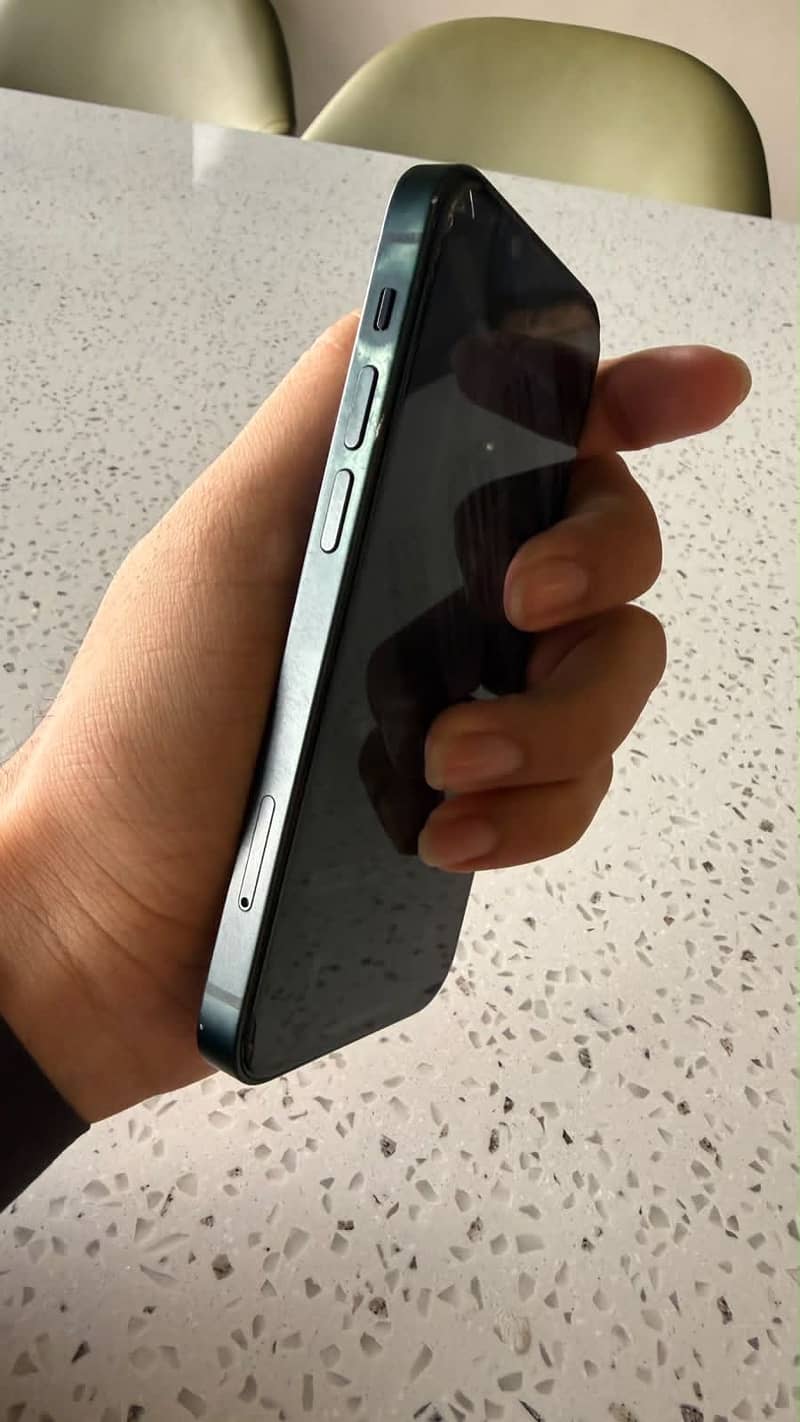 Iphone 13 mini 5