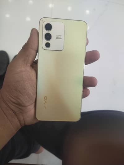 Vivo V23 5G. 12+8GB. ram 256GB room 10/9