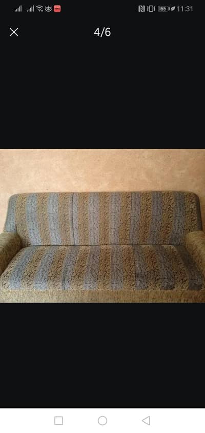 Sofa set five seater for sale in good condition