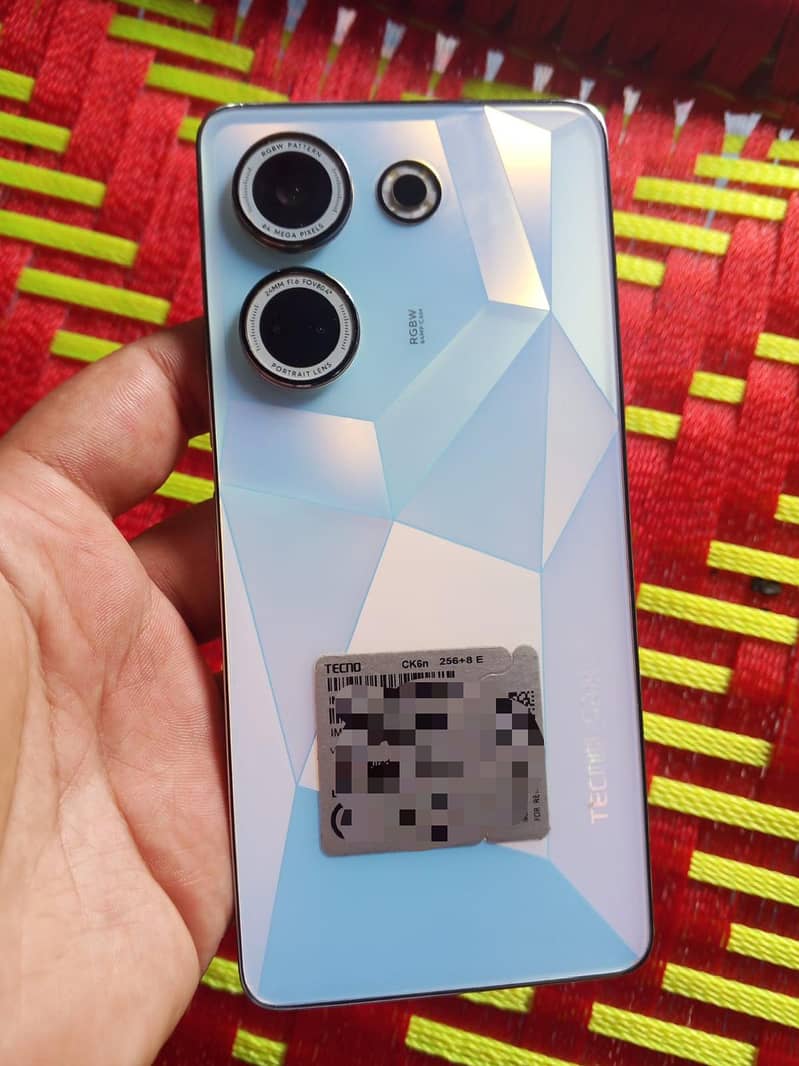 Tecno CAMON 20 Pro 0