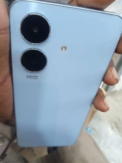 Realme Note 60
