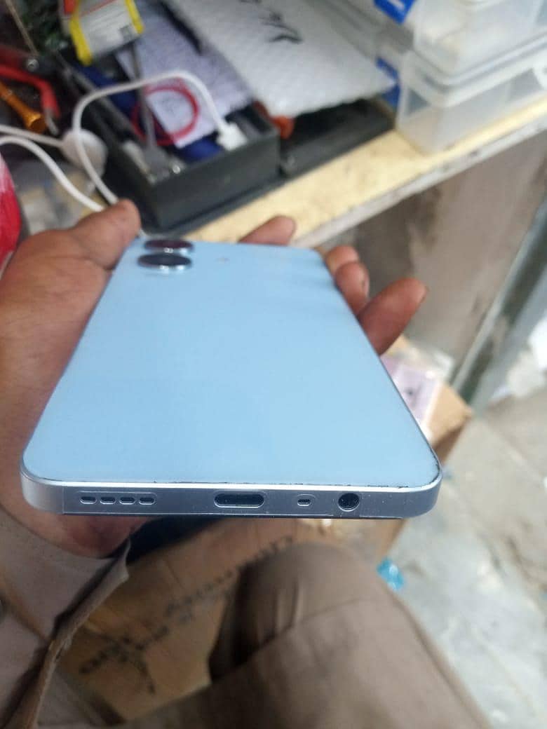 Realme Note 60 1