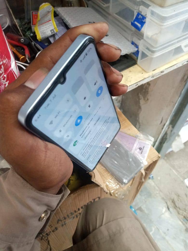 Realme Note 60 6