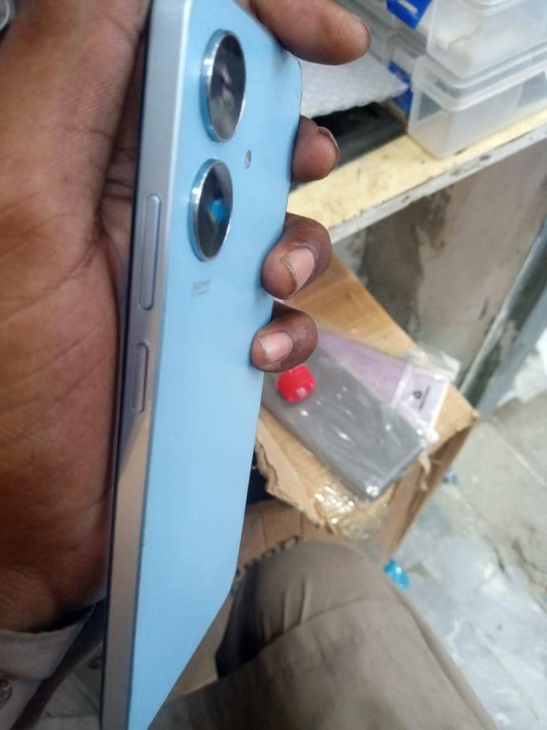 Realme Note 60 8