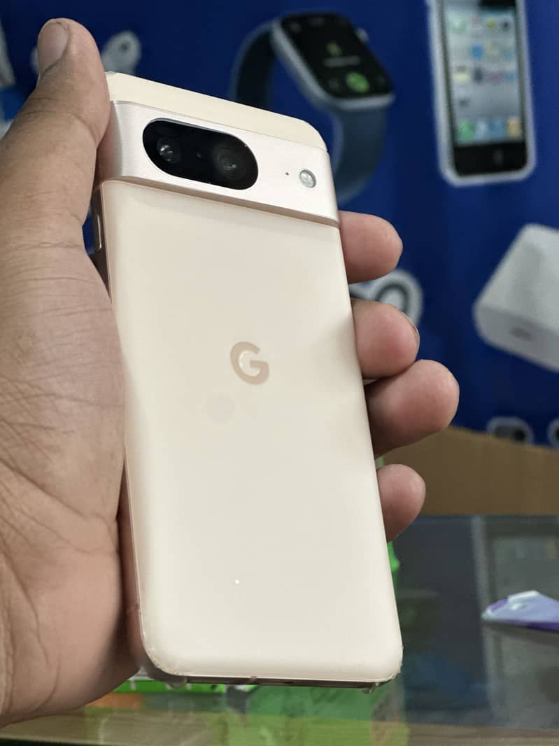 Google Pixel 8 1