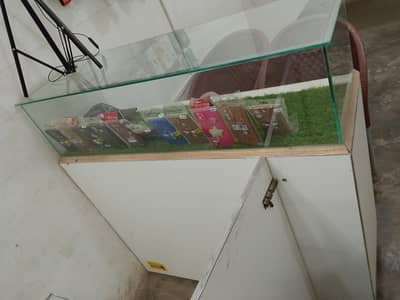 Shop counter