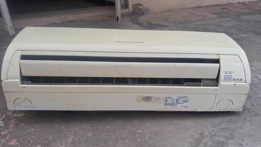 Mitsubushii Company Non inverter Ac 1.5 ton . In very good condition.