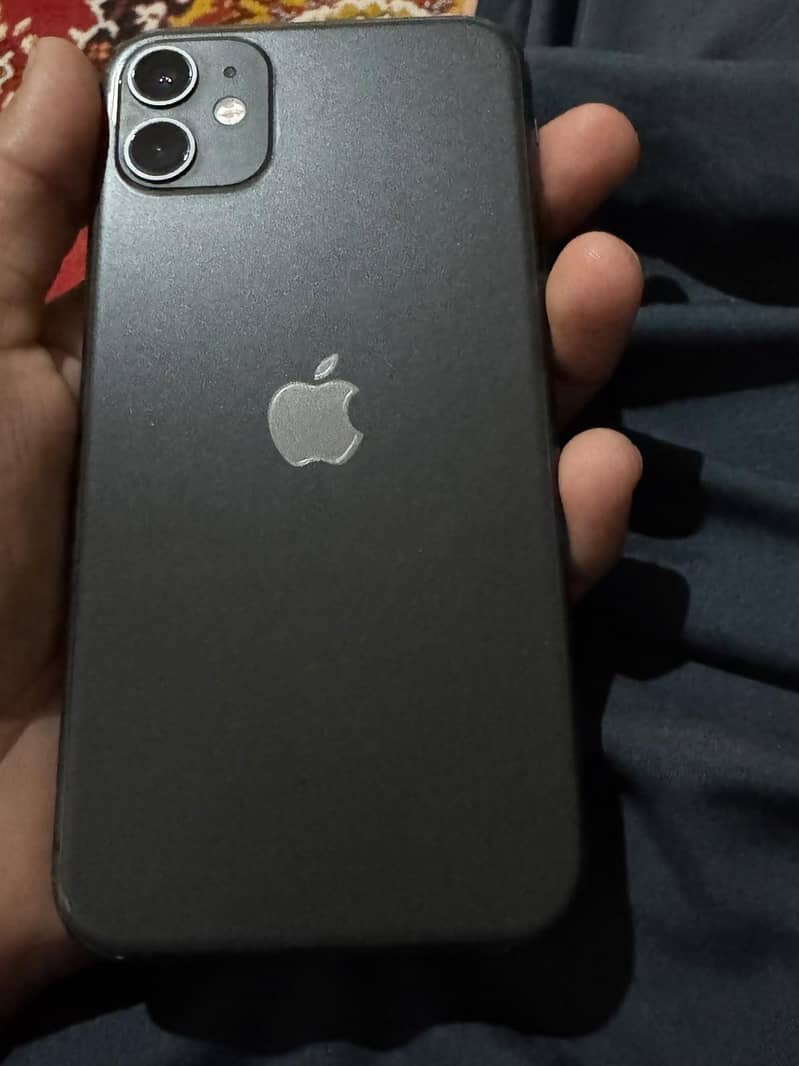 Apple iPhone 11 0