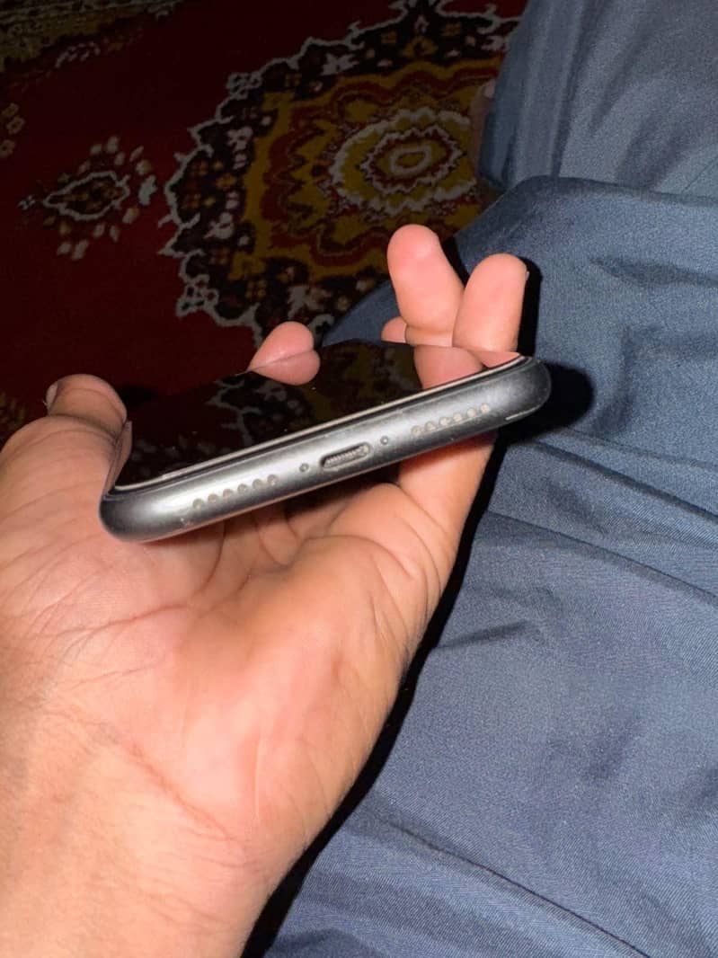 Apple iPhone 11 2