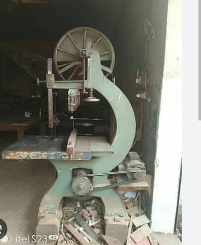 wood cutting machine