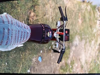 Honda 125 red colour condition 10/10