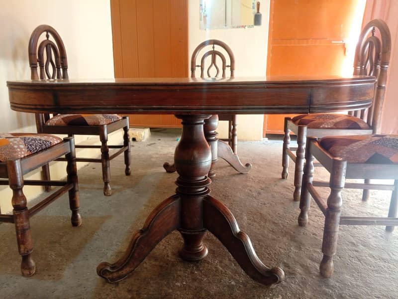 Dining Table 0