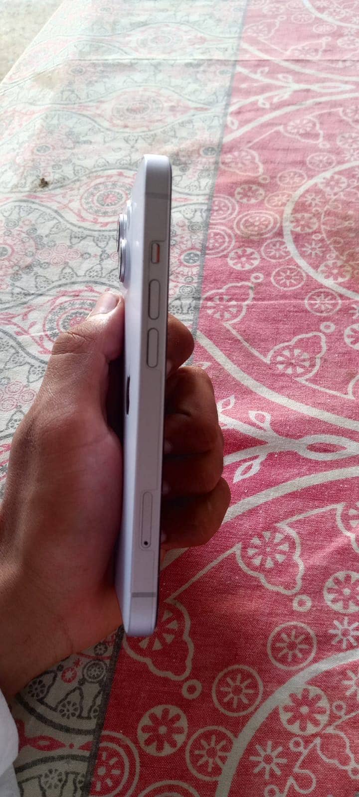 iPhone 14 6