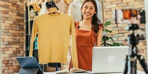 Clothes Marketing Expert