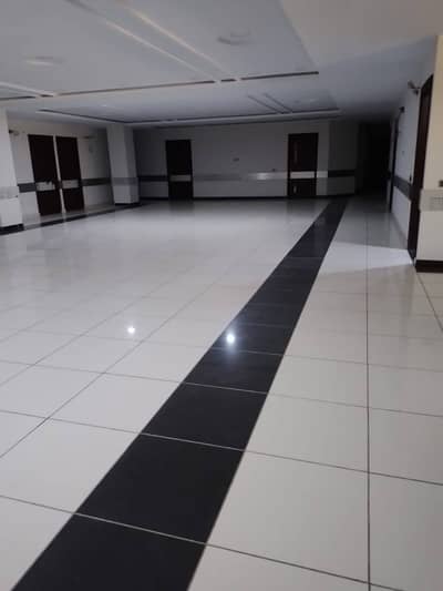 SILENT COMMERCIAL INDEPENDENT BUNGALOW AVAILABLE FOR RENT IN GULSHAN BLOCK 5