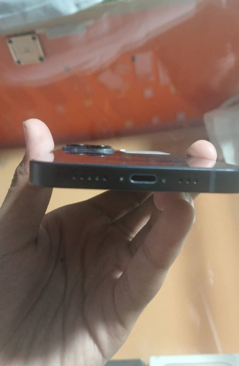 Apple iPhone 14 6