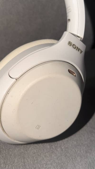 Sony WH-1000XM4 Headphones  xm4 Great Sound | Good Condition
