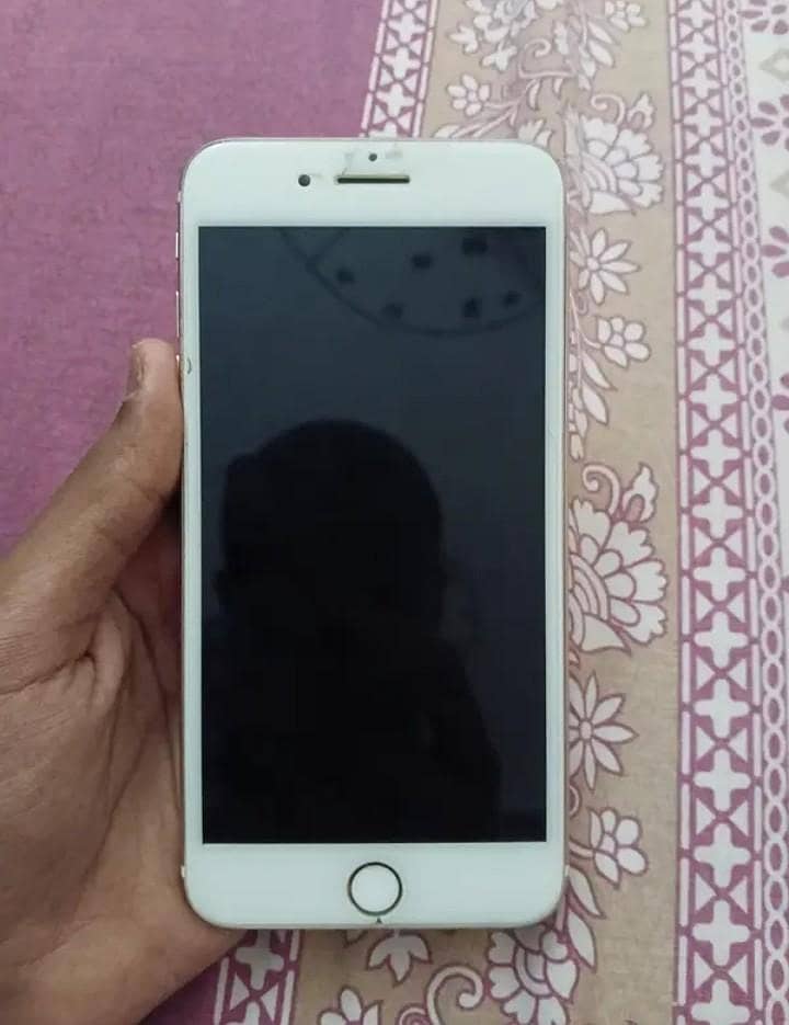 Apple iPhone 7 Plus 1