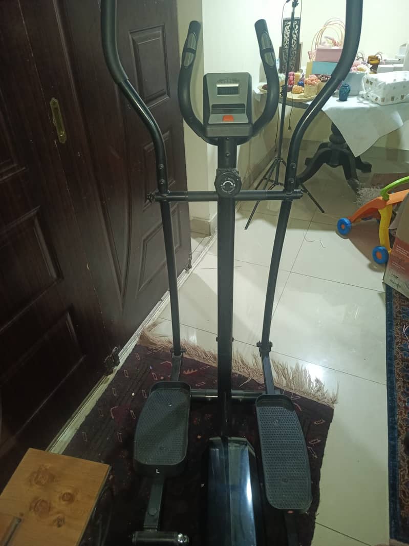 New condition elliptical Excercise machine 0