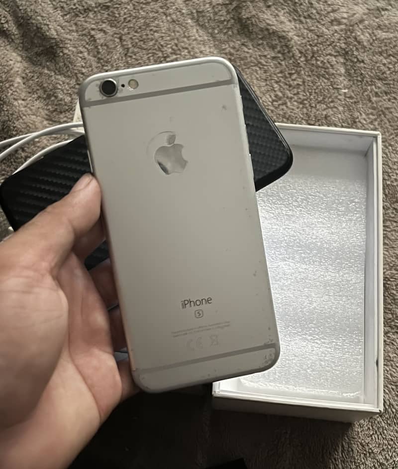 Apple iPhone 6S 1