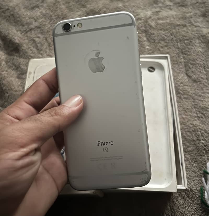 Apple iPhone 6S 3