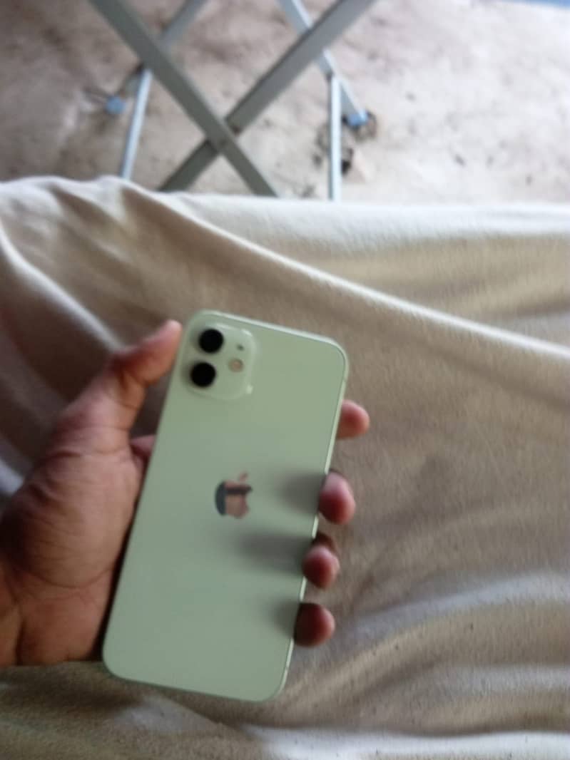 Iphone 12 simple 1