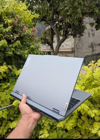 Lenovo loq 15IAX9