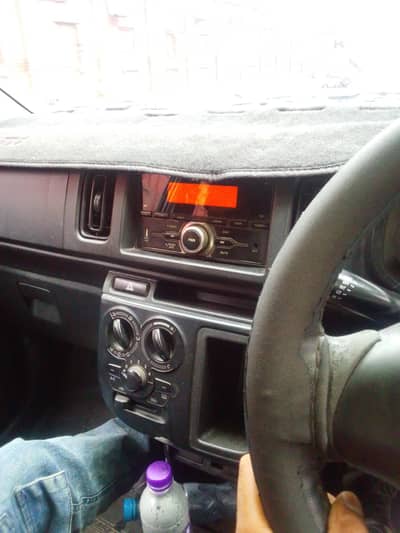 yango ki gardi chlany k Liya driver ki zrorat hai